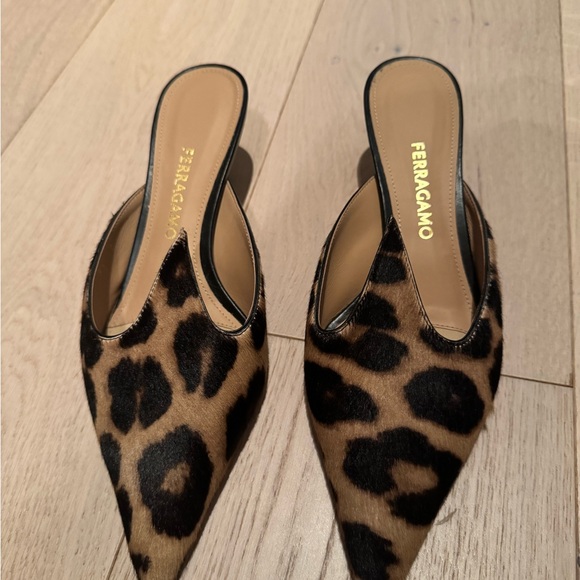 Salvatore Ferragamo Dorye Calf Hair Pointed-Toe Mules - Picture 3 of 3